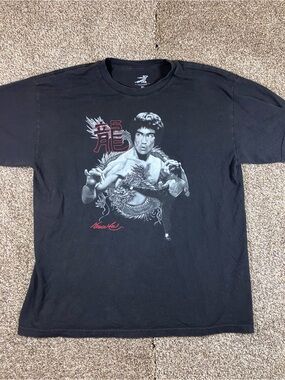 Black Short Sleeve Graphic Tee with Martial Arts Illustration